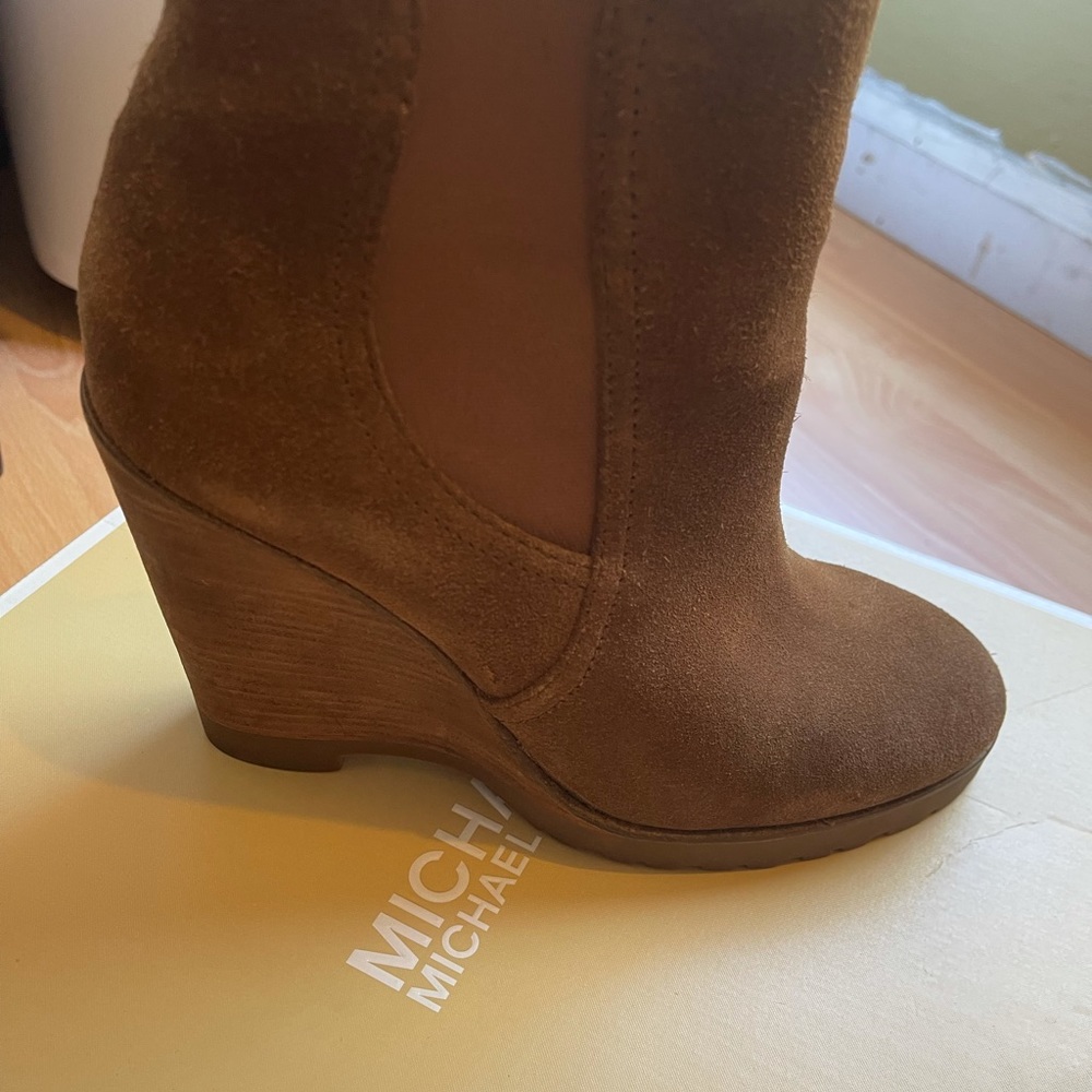 Michael Kors - Picture 3 of 4